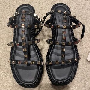 Valentino Garavani Rockstud Black Sandals